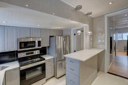 Cuisinette - 26 White Pine Drive, Beaconsfield, QC - Indoor Photo Showing Kitchen
