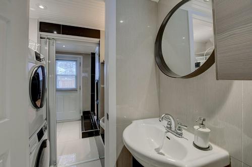 Salle de lavage - 26 White Pine Drive, Beaconsfield, QC - Indoor Photo Showing Laundry Room