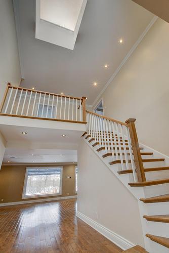 Escalier - 26 White Pine Drive, Beaconsfield, QC - Indoor Photo Showing Other Room