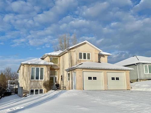 16 Pine Ridge Drive  Kenora, ON P9N 4H6