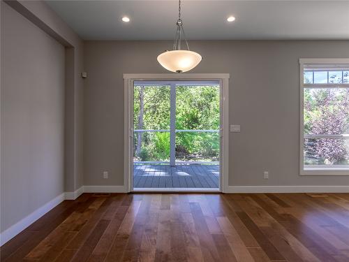 118-1675 Penticton Avenue, Penticton, BC - Indoor Photo Showing Other Room