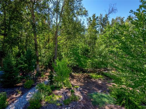 118-1675 Penticton Avenue, Penticton, BC - Outdoor