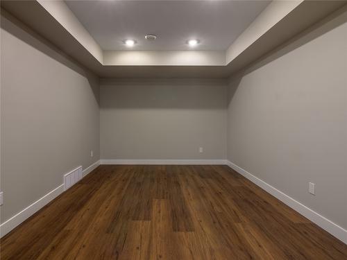 118-1675 Penticton Avenue, Penticton, BC - Indoor Photo Showing Other Room