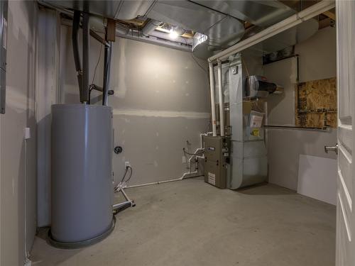 118-1675 Penticton Avenue, Penticton, BC - Indoor Photo Showing Basement