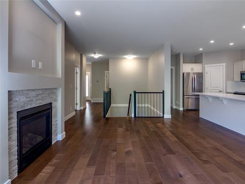 118-1675 Penticton Avenue, Penticton, BC - Indoor With Fireplace