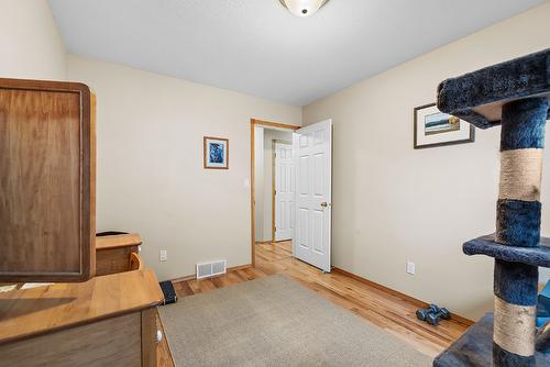 1625 Staple Crescent, Cranbrook, BC - Indoor Photo Showing Other Room