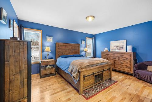 1625 Staple Crescent, Cranbrook, BC - Indoor Photo Showing Bedroom