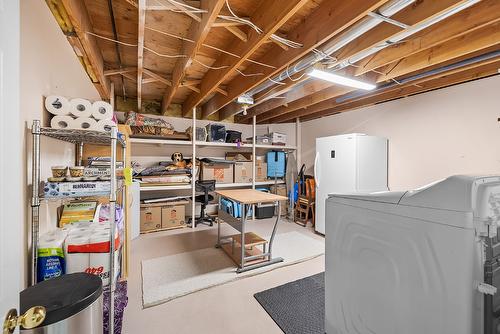 1625 Staple Crescent, Cranbrook, BC - Indoor Photo Showing Basement