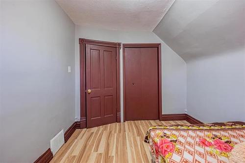 384 Magnus Ave, Winnipeg, MB 