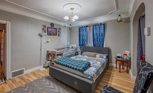 384 Magnus Ave, Winnipeg, MB 