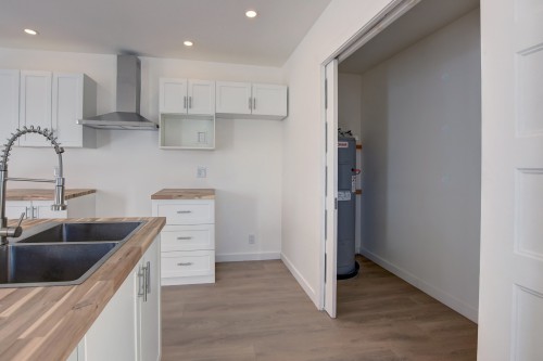 Kitchen - 45 Rue Des Pionniers, Saint-Côme, QC - Indoor Photo Showing Kitchen With Double Sink