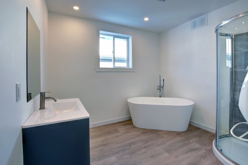 Bathroom - 45 Rue Des Pionniers, Saint-Côme, QC - Indoor Photo Showing Bathroom