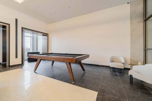 Game Room - 101-3000 Boul. Thimens, Montréal (Saint-Laurent), QC - Indoor Photo Showing Other Room