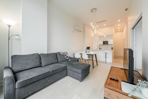 Living Room - 101-3000 Boul. Thimens, Montréal (Saint-Laurent), QC - Indoor Photo Showing Living Room