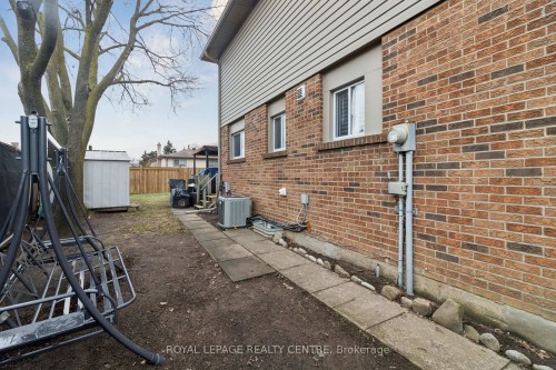 2775 Windjammer Road, Mississauga, ON 