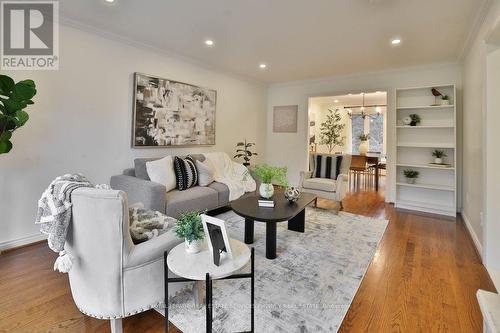 1863 Friar Tuck Court, Mississauga, ON - Indoor Photo Showing Living Room