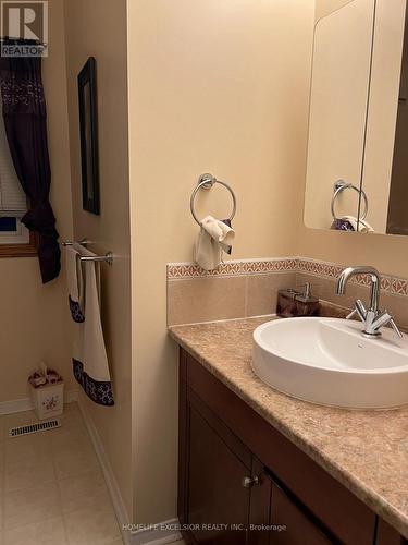 3408 Water Lily Court, Mississauga, ON - Indoor Photo Showing Bathroom