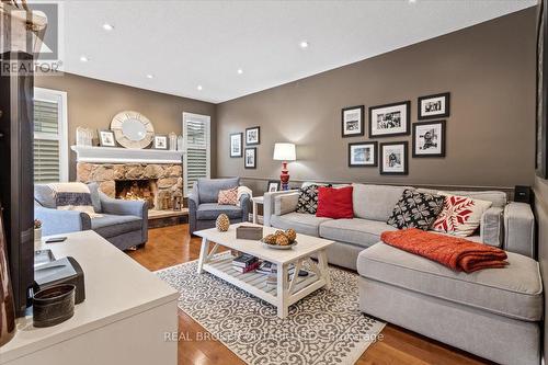 3182 Tania Crescent, Burlington, ON - Indoor Photo Showing Living Room With Fireplace