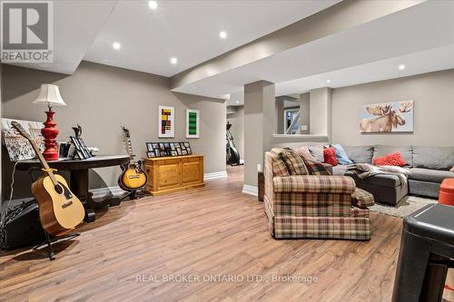 3182 Tania Crescent, Burlington, ON - Indoor