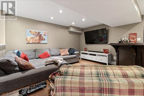 3182 Tania Crescent, Burlington, ON - Indoor