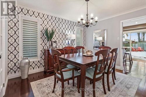 3182 Tania Crescent, Burlington, ON - Indoor Photo Showing Dining Room