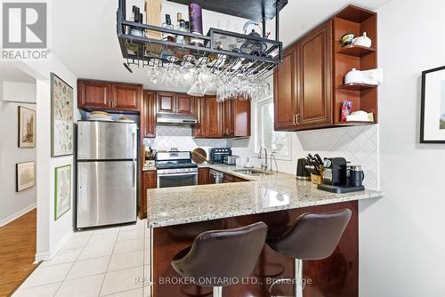 851 Rob Roy Avenue, Ottawa, ON - Indoor Photo Showing Kitchen