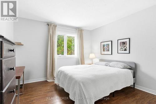 851 Rob Roy Avenue, Ottawa, ON - Indoor Photo Showing Bedroom