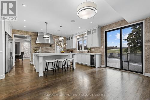 Custom kitchen & eating area - 91 Shaughnessy Crescent, Ottawa, ON - Indoor Photo Showing Kitchen With Upgraded Kitchen