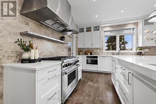 91 Shaughnessy Crescent, Ottawa, ON - Indoor Photo Showing Kitchen With Upgraded Kitchen