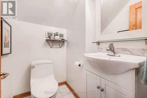60 Pontiac Street, Ottawa, ON - Indoor Photo Showing Bathroom