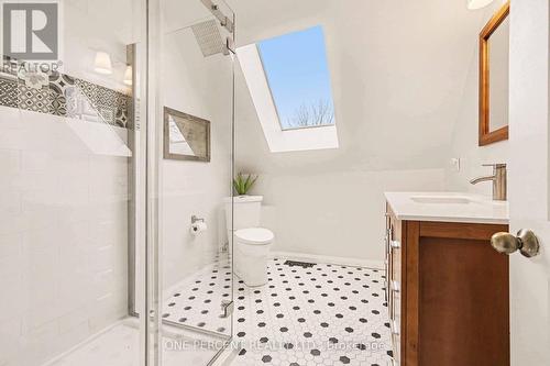60 Pontiac Street, Ottawa, ON - Indoor Photo Showing Bathroom