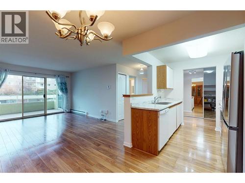 780 Houghton Road Unit# 201, Kelowna, BC - Indoor Photo Showing Kitchen