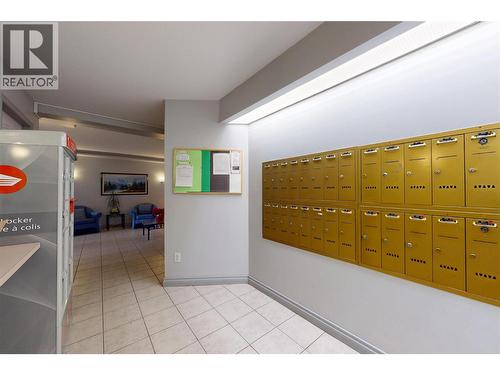 780 Houghton Road Unit# 201, Kelowna, BC - Indoor Photo Showing Other Room