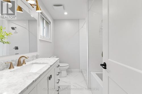 7209 Fayette Circle, Mississauga, ON - Indoor Photo Showing Bathroom