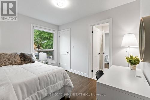 7209 Fayette Circle, Mississauga, ON - Indoor Photo Showing Bedroom