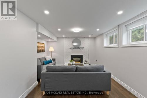7209 Fayette Circle, Mississauga, ON - Indoor With Fireplace