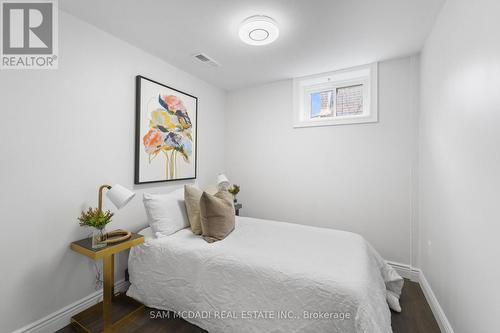 7209 Fayette Circle, Mississauga, ON - Indoor Photo Showing Bedroom