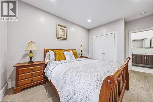 68 Vansitmart Avenue, Hamilton, ON - Indoor Photo Showing Bedroom