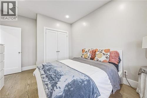 68 Vansitmart Avenue, Hamilton, ON - Indoor Photo Showing Bedroom