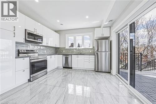 68 Vansitmart Avenue, Hamilton, ON - Indoor Photo Showing Kitchen With Upgraded Kitchen