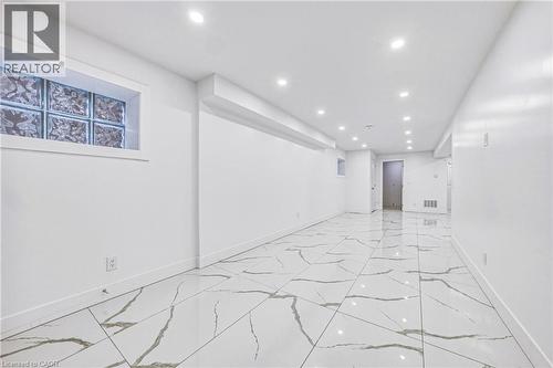 68 Vansitmart Avenue, Hamilton, ON - Indoor Photo Showing Other Room