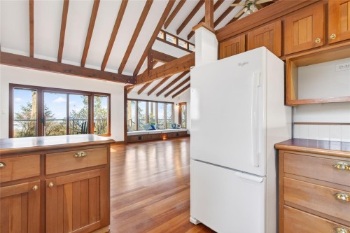 4394 Langton Rd, Campbell River, BC 