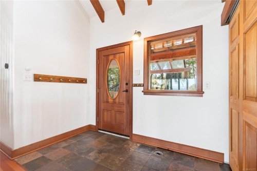 4394 Langton Rd, Campbell River, BC 