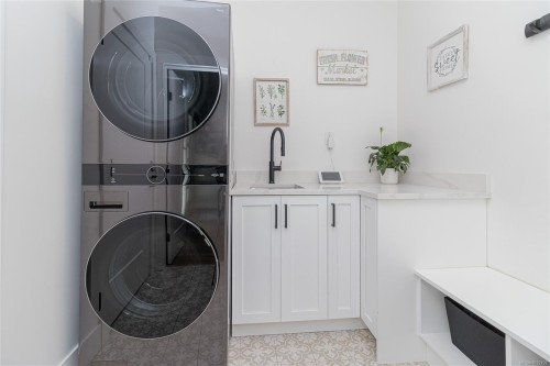 2967 Irwin Rd, Langford, BC 