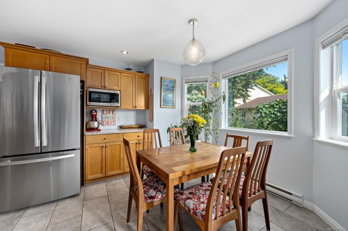 1952 Marten Ave, Comox, BC 