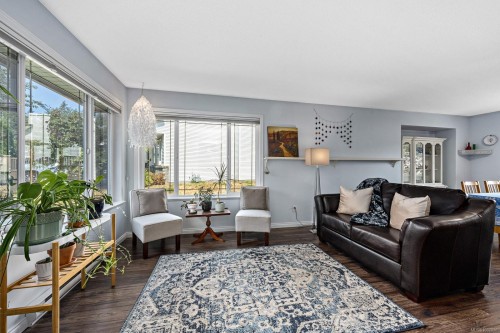 1952 Marten Ave, Comox, BC 