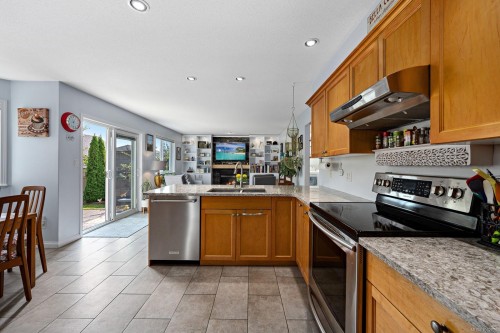 1952 Marten Ave, Comox, BC 