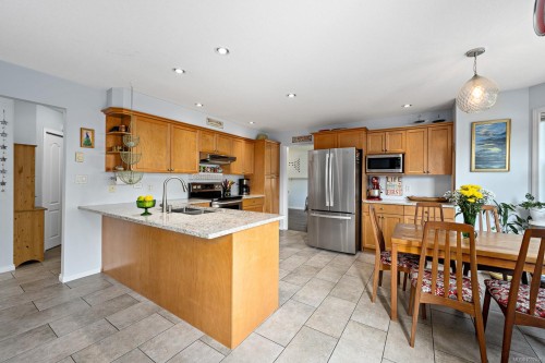 1952 Marten Ave, Comox, BC 