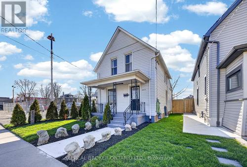 4475 FIRST AVENUE  Niagara Falls, ON L2E 4G1