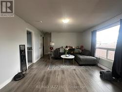 Unit 1(upper) - living room - 